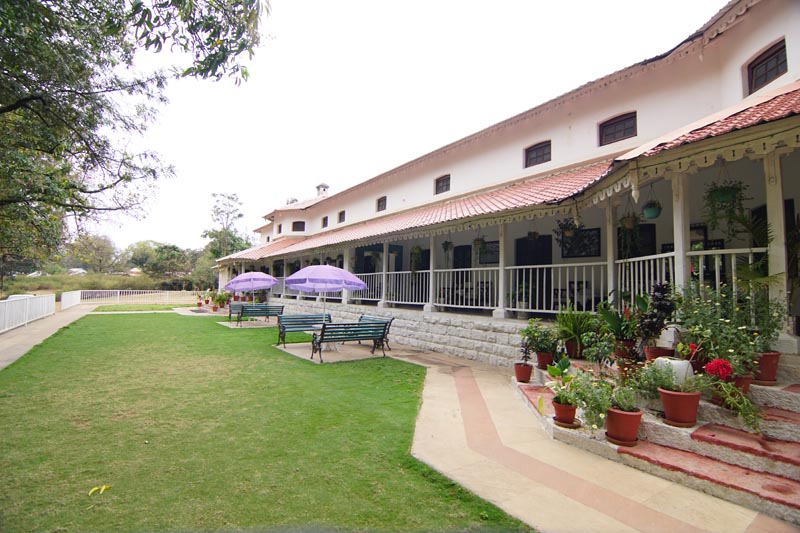 Devdaru Bungalow Pachmarhi